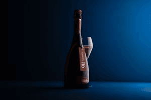 Salton celebra 116 anos com edição limitada de espumante e presença global