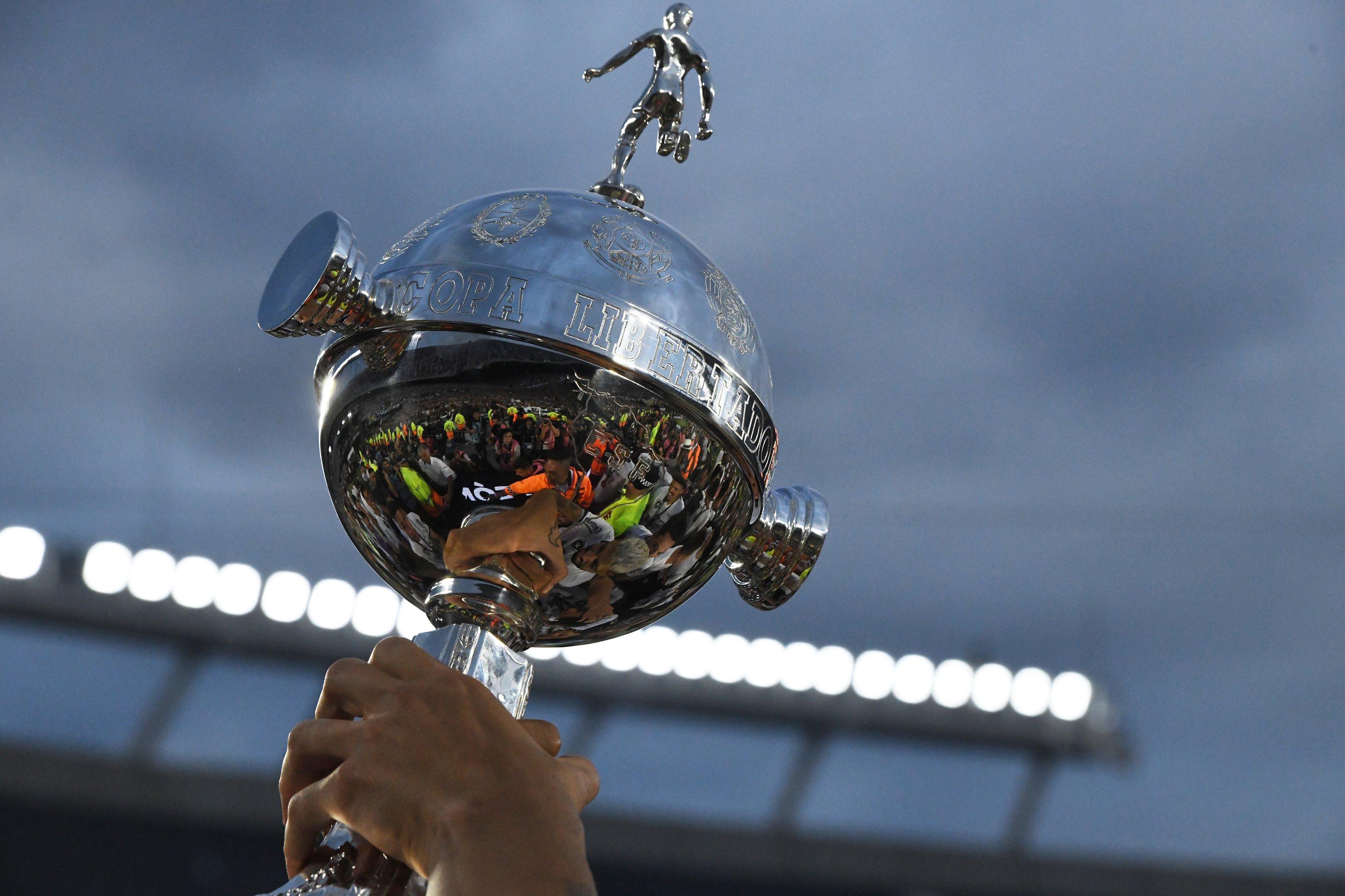 Libertadores: Corinthians, Palmeiras e Fluminense conhecem adversários nas quartas de final