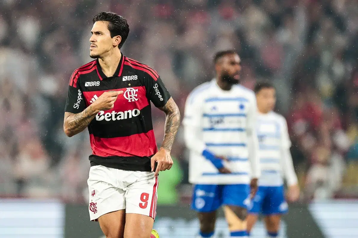 Cruzeiro e Flamengo se enfrentam e Palmeiras joga na Libertadores