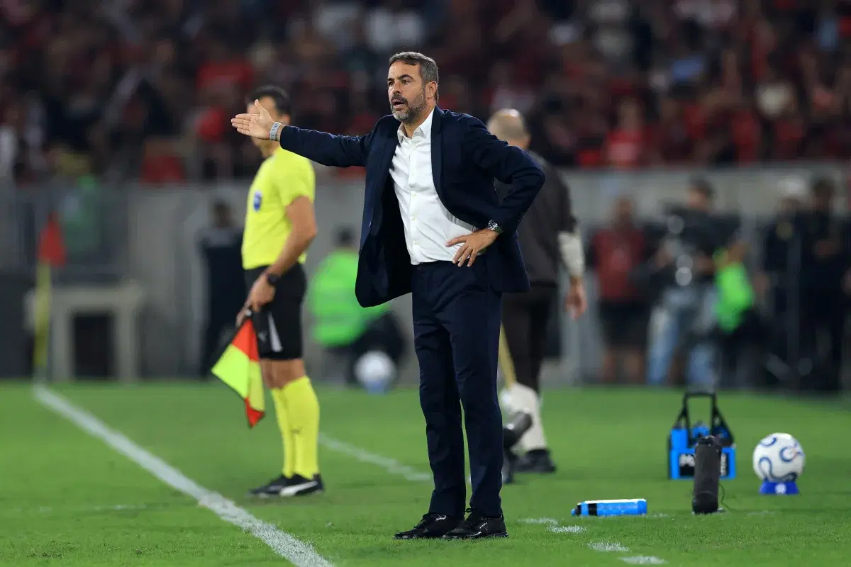 Artur Jorge lamenta eliminação do Cruzeiro na Libertadores