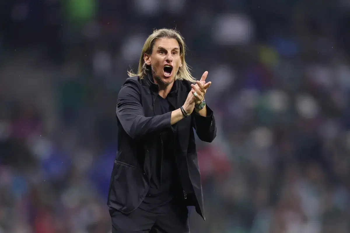 Fluminense busca novo técnico após demissão de Zubeldía