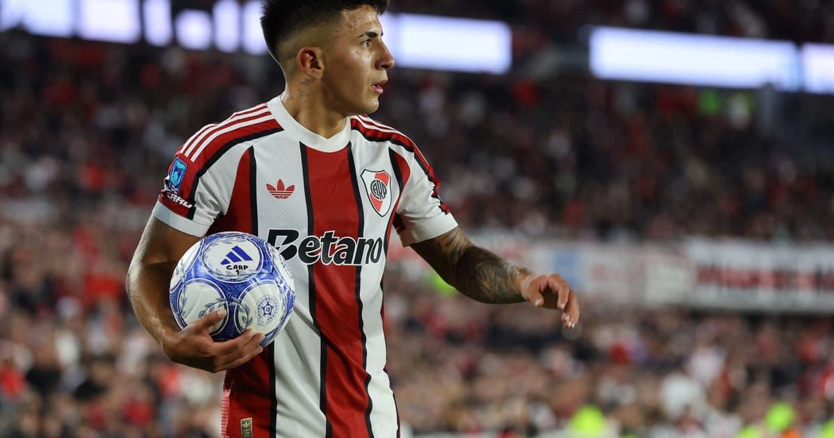 Torcida do Flamengo reage à estreia de Thiago Almada pelo River Plate