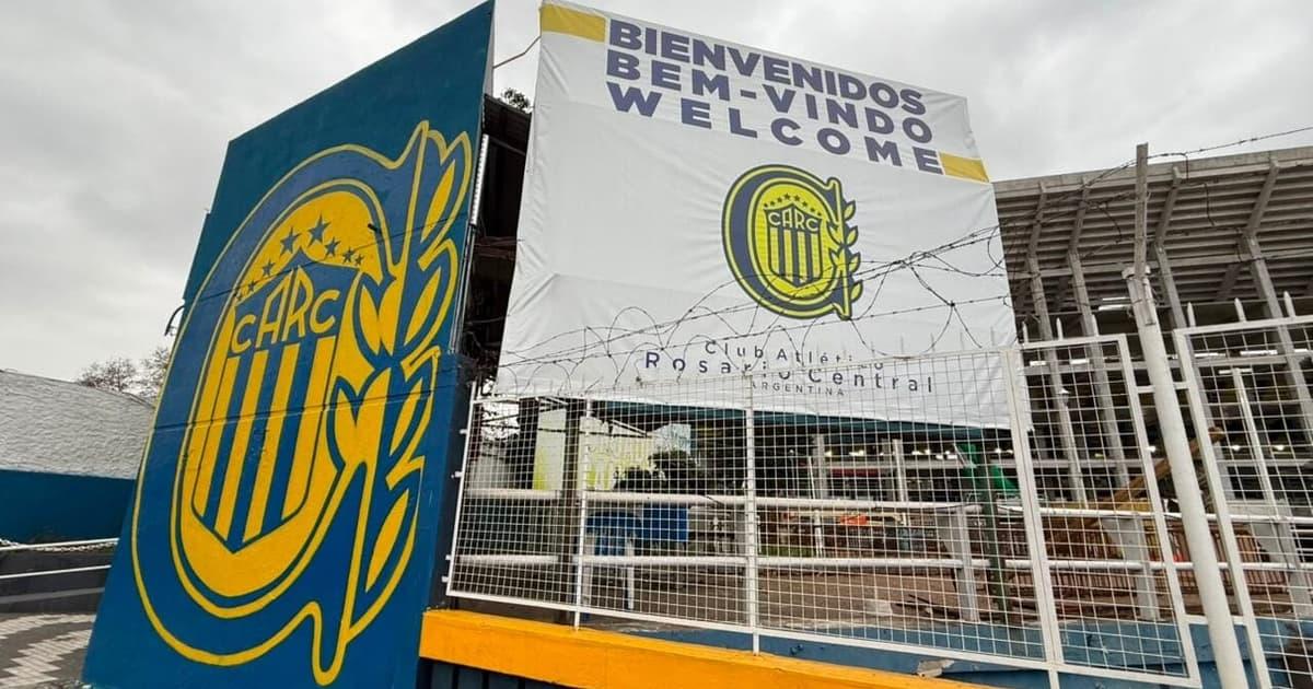 Corinthians treina em 'território rival' antes de duelo decisivo contra Rosario Central