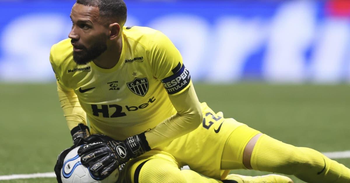 Everson brilha, mas Atlético-MG sofre gol do Bragantino e web reage em jogo da Sul-Americana