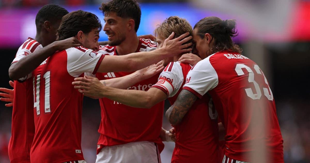Arsenal domina e supera Manchester City na final da Supercopa da Inglaterra
