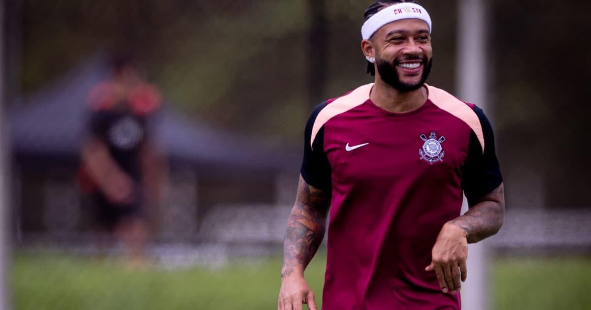 Corinthians relaciona Memphis Depay para duelo decisivo na Libertadores