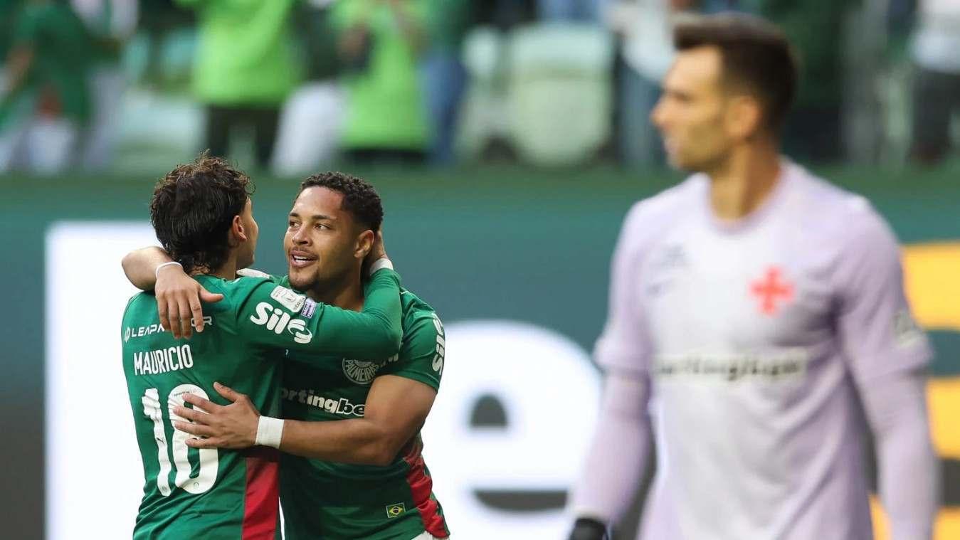 Palmeiras derrota Vasco por 4 a 1 e amplia vantagem no Brasileirão