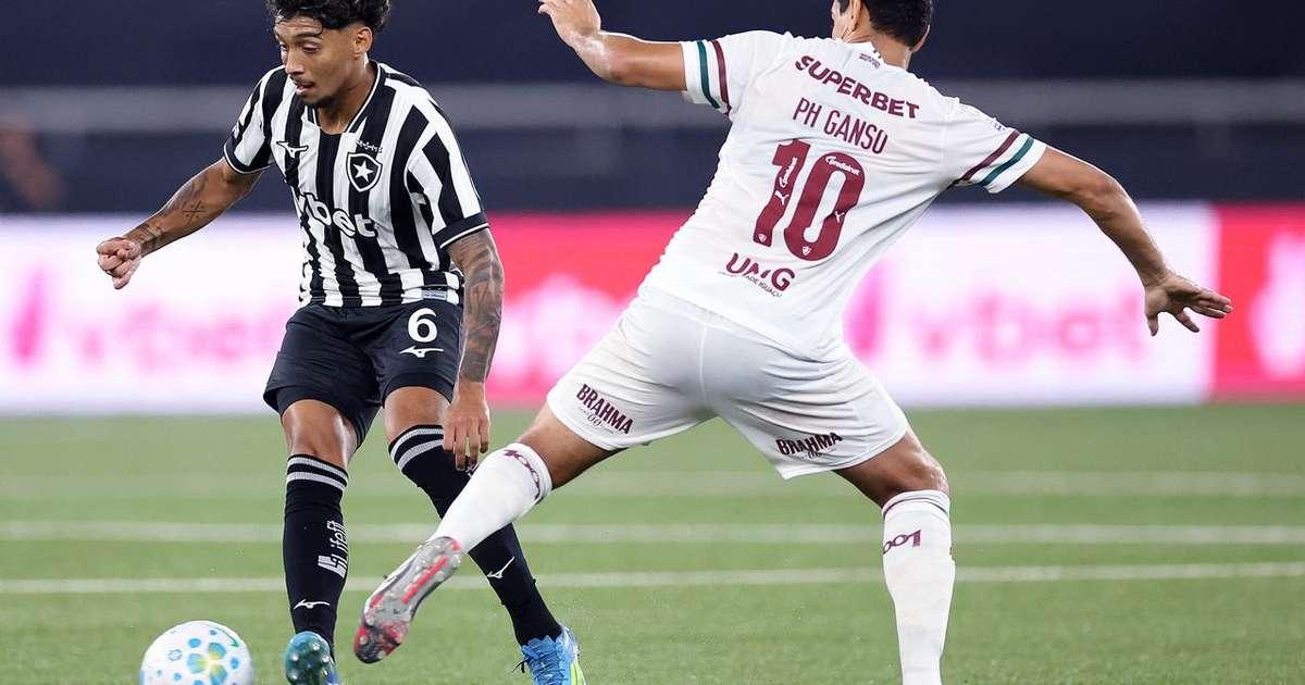 Botafogo e Fluminense empatam em clássico intenso do Brasileirão no Nilton Santos