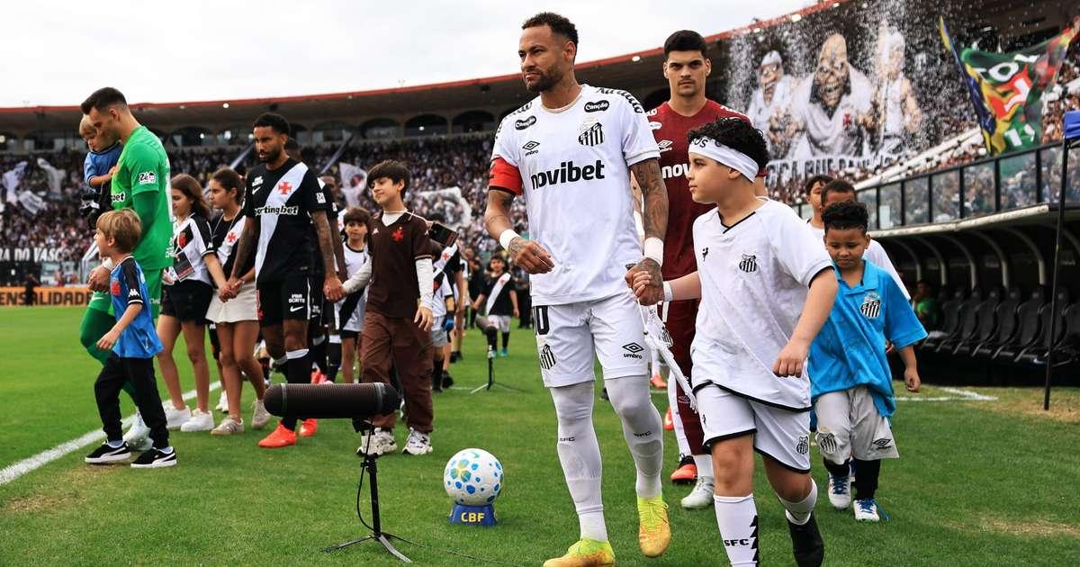 Neymar comenta cena com Thiago Mendes após Santos vencer Vasco por 3 a 0