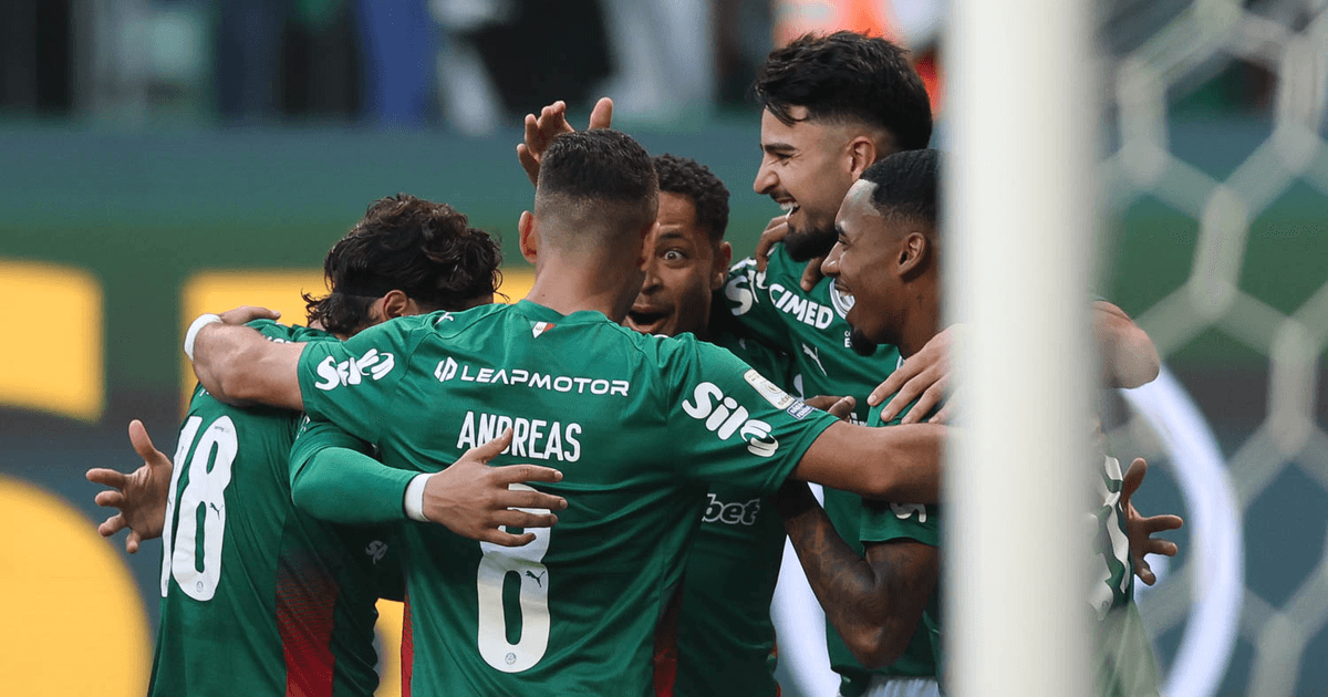 Palmeiras goleia Vasco por 4 a 1 e abre vantagem na liderança do Brasileirão