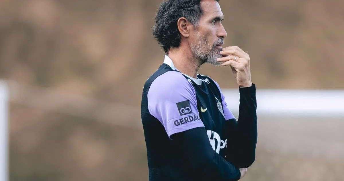 Atlético-MG conta com retorno de Gustavo Scarpa em clássico contra Cruzeiro