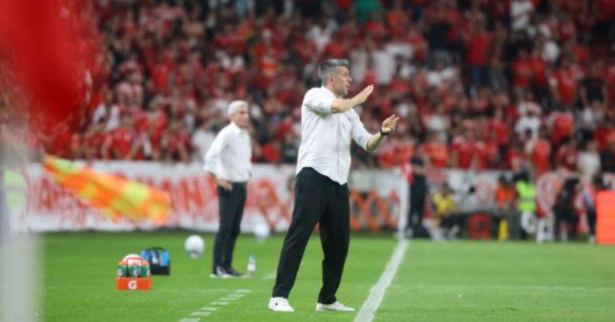 Paulo Pezzolano avalia empate do Internacional com Grêmio
