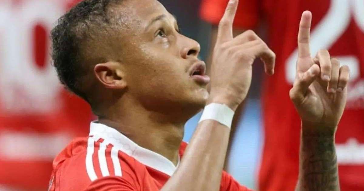 Vitinho decepciona no Gre-Nal e Inter busca mais eficiência
