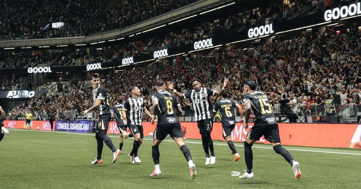 Atlético-MG busca vitória contra Chapecoense para