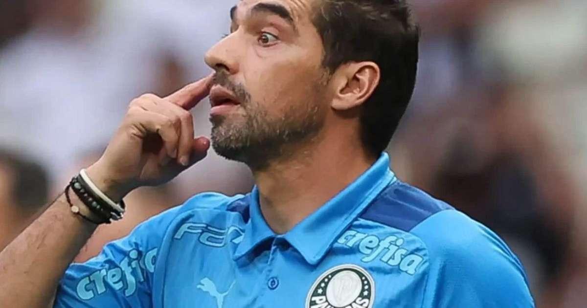 Palmeiras enfrenta Corinthians em busca da liderança do