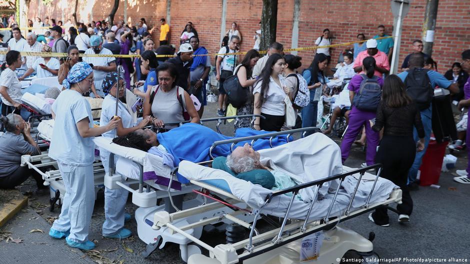 Colômbia enfrenta crise após terremoto de 7,4 graus